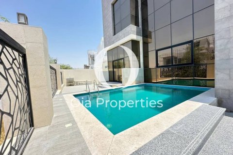 Yas Island, Abu Dhabi, UAE의 임대용 빌라 침실 5개, 509제곱미터 번호 644682 - 사진 1