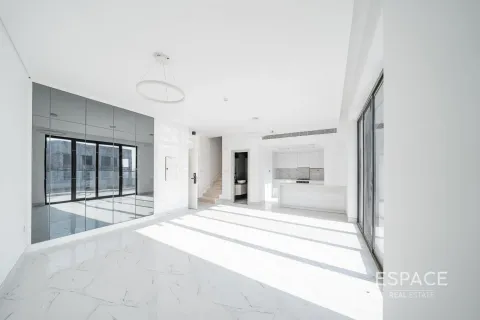 Duplex zur Miete in Jumeirah Village Circle, Dubai, VAE 2 Schlafzimmer, 144 m2 Nr. 649962 - Foto 1