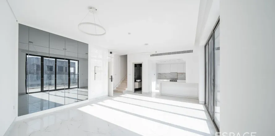 Duplex in Jumeirah Village Circle, Dubai, VAE: 2 Schlafzimmer, 144 m2 Nr. 649962