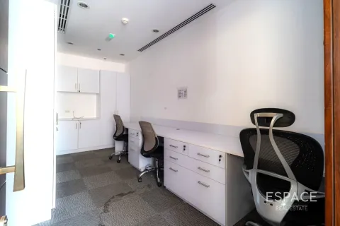 Üürile anda kontor asukohaga Jumeirah Lake Towers, Dubai, AÜE: 146 m² Nr 649960 - pilt 13