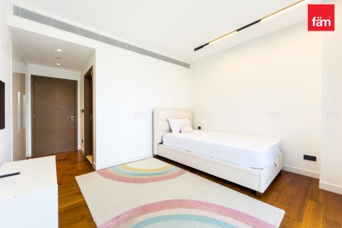 Apartment in City Walk, Dubai, UAE 4 bedrooms, 392 sq.m. № 630531 - photo 16