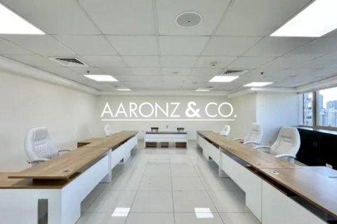 Kancelář v Jumeirah Lake Towers, Dubai, SAE 142 m² Č.: 681190