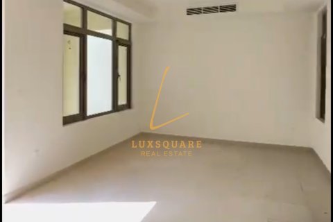 Снять в аренду виллу в Рим, Дубай, ОАЭ 3 спальни, 283м2, № 685606 - фото 7