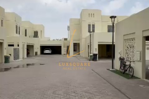 Снять в аренду виллу в Рим, Дубай, ОАЭ 3 спальни, 283м2, № 685606 - фото 3