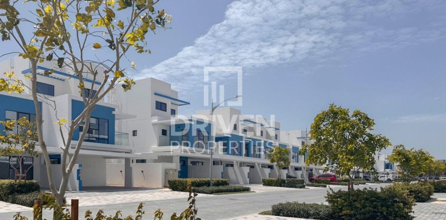 Kamienica w Damac Lagoons, Dubai, ZEA 3 sypialnie, 144 mkw. nr 745384