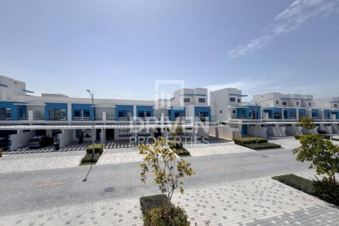 Kamienica do wynajęcia w Damac Lagoons, Dubai, ZEA 3 sypialnie, 144 mkw., nr 745384 - zdjęcie 17