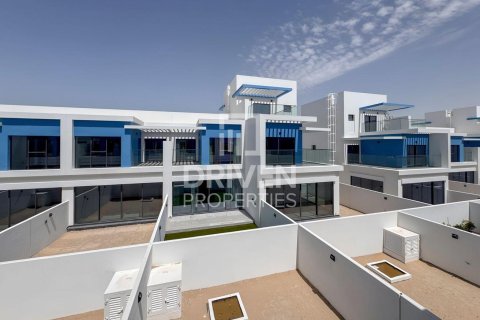 Kamienica do wynajęcia w Damac Lagoons, Dubai, ZEA 3 sypialnie, 144 mkw., nr 745384 - zdjęcie 3