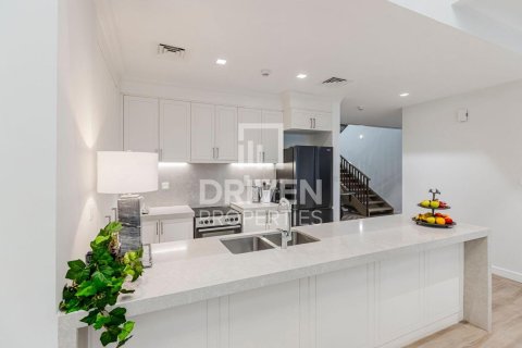 Villa til salg i Jumeirah, Dubai, UAE 3 soveværelser, 263 kvm № 683422 - foto 7