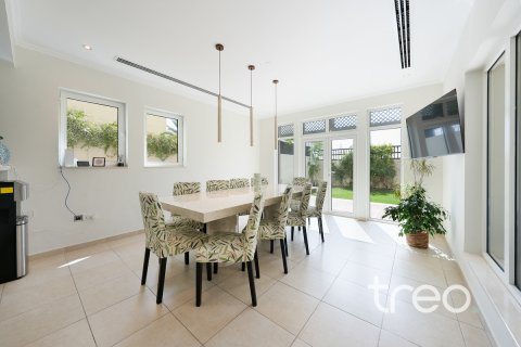 Müüa villa asukohaga Jumeirah Park, Dubai, AÜE: 3 magamistoaga, 284.56 m² Nr 733131 - pilt 11