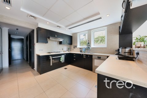Müüa villa asukohaga Jumeirah Park, Dubai, AÜE: 3 magamistoaga, 284.56 m² Nr 733131 - pilt 8