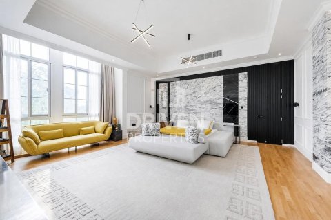 Vila u Al Muhaisnah, Dubai, UAE 1021.93 m2 Br. 744342 - fotografija 15