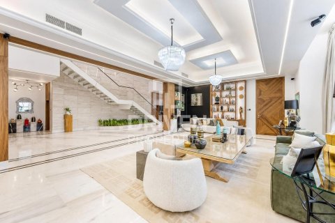 Vila u Al Muhaisnah, Dubai, UAE 1021.93 m2 Br. 744342 - fotografija 7