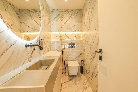 Apartment in Jumeirah Lake Towers, Dubai, UAE 3 bedrooms, 164.7 sq.m. № 634191 - photo 22