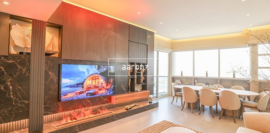 Apartment in Jumeirah Lake Towers, Dubai, UAE 3 bedrooms, 164.7 sq.m. № 634191