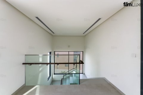 Вилла Дубай, БАӘ-да 4 жатын бөлмелер, 504.7 м² № 633874 - фото 4