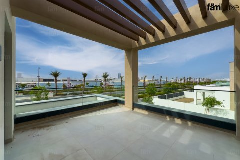 Вилла Дубай, БАӘ-да 4 жатын бөлмелер, 504.7 м² № 633874 - фото 5