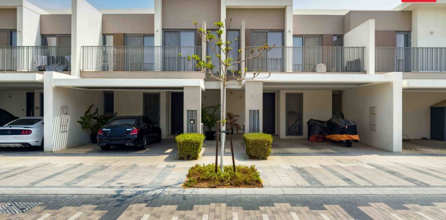 Ridamaja asukohaga Tilal Al Ghaf, Dubai, AÜE: 3 magamistoaga, 140.4 m² Nr 633880