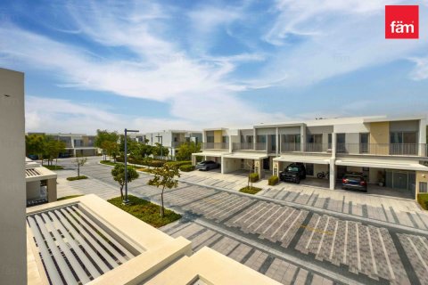 Üürile anda ridamaja asukohaga Tilal Al Ghaf, Dubai, AÜE: 3 magamistoaga, 140.4 m² Nr 633880 - pilt 11
