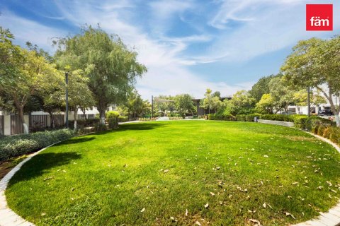 Üürile anda ridamaja asukohaga Tilal Al Ghaf, Dubai, AÜE: 3 magamistoaga, 140.4 m² Nr 633880 - pilt 17