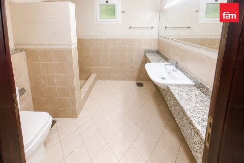 Kuća u nizu u Dubai, UAE 6 spavaćih soba, 393.4 m2 Br. 701561 - fotografija 9