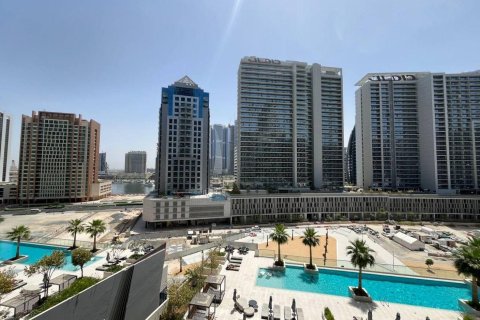 Apartmen di Business Bay, Dubai, UAE 1 bilik, 44 meter persegi № 682463 - foto 14