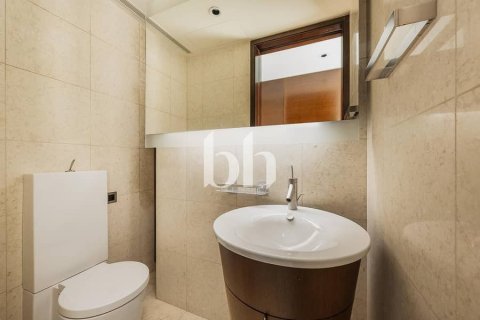 Apartment til salg i Downtown Dubai (Downtown Burj Dubai), Dubai, UAE 3 soveværelser, 217 kvm № 642577 - foto 8