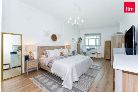 Пәтер Дубай, БАӘ-да 1 жатын бөлме, 94.6 м² № 727398 - фото 14