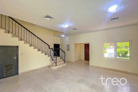 فيلا للإيجار في فيلات، دبي، الإمارات العربية المتحدة 5 غرفة نوم ، 342.63 متر مربع ، رقم 733542 - صورة 4