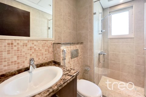 Vila u Jumeirah Park, Dubai, UAE 3 spavaćih soba, 284.56 m2 Br. 733540 - fotografija 7