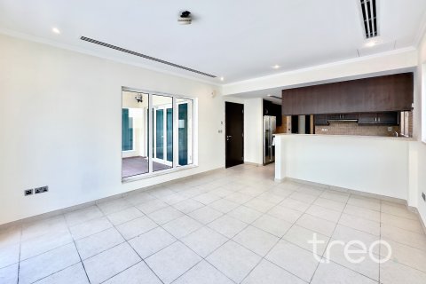 Vila u Jumeirah Park, Dubai, UAE 3 spavaćih soba, 284.56 m2 Br. 733540 - fotografija 11