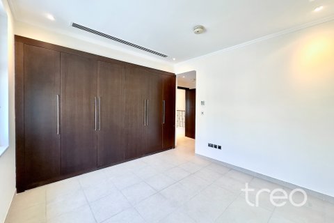 Vila u Jumeirah Park, Dubai, UAE 3 spavaćih soba, 284.56 m2 Br. 733540 - fotografija 2