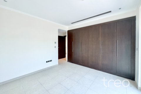 Vila u Jumeirah Park, Dubai, UAE 3 spavaćih soba, 284.56 m2 Br. 733540 - fotografija 5