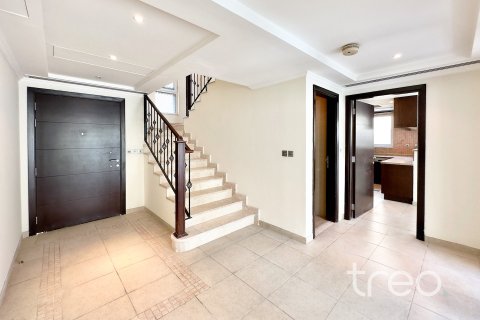 Vila u Jumeirah Park, Dubai, UAE 3 spavaćih soba, 284.56 m2 Br. 733540 - fotografija 10