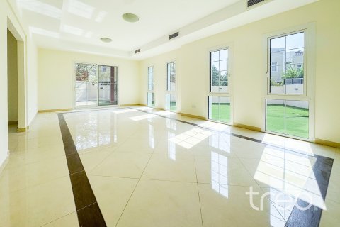 Villa in affitto a Mudon, Dubai, EAU 3 camere da letto, 53.42 mq. № 733541 - foto 5