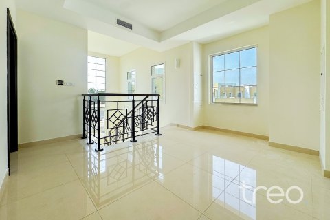 Villa in affitto a Mudon, Dubai, EAU 3 camere da letto, 53.42 mq. № 733541 - foto 8