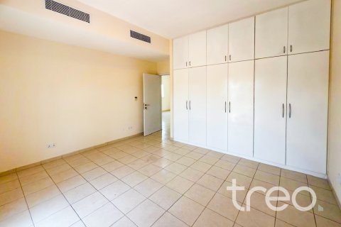 Huvila Meadows, Dubai, Arabiemiraatit 4 makuuhuonetta, 568.57 m2 № 733539 - kuva 8
