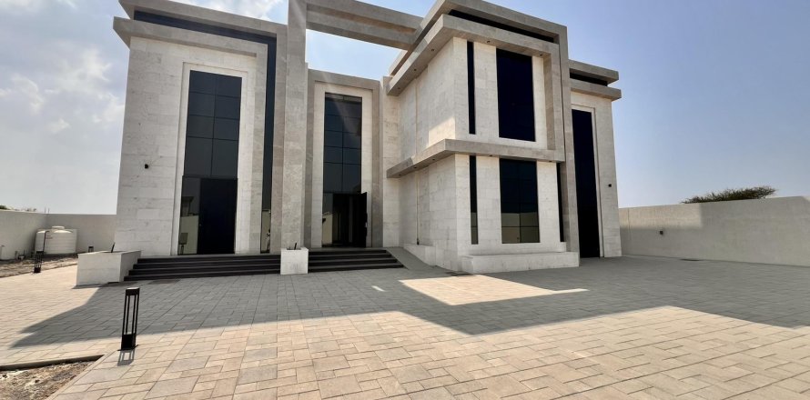Villa i Al Uraibi, Ras Al Khaimah, UAE 7 sovrum, 1087 kvm Nr. 656180