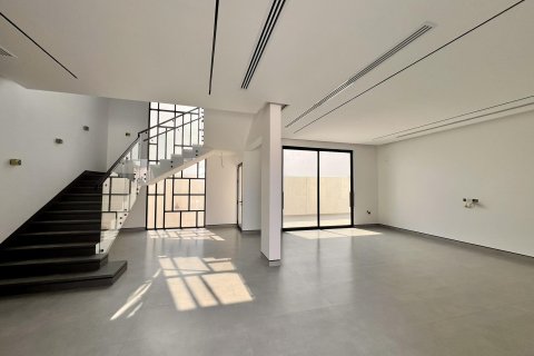 Villa till försäljning i Al Uraibi, Ras Al Khaimah, UAE 7 sovrum, 1087 kvm Nr. 656180 - fotografi 4