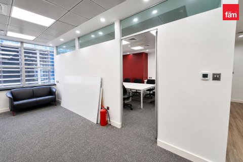Oficina en alquiler en Dubai, EAU 133.4 m2 № 751949 - foto 11