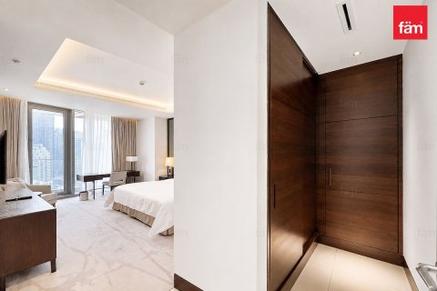 Hotel Apartment til leje i Downtown Dubai (Downtown Burj Dubai), Dubai, UAE 2 soveværelser, 157.8 kvm № 751951 - foto 12