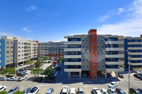 Apartemen di Al Reef, Abu Dhabi, UEA 3 kamar tidur, 144.9 m2 nomor 731261 - foto 2