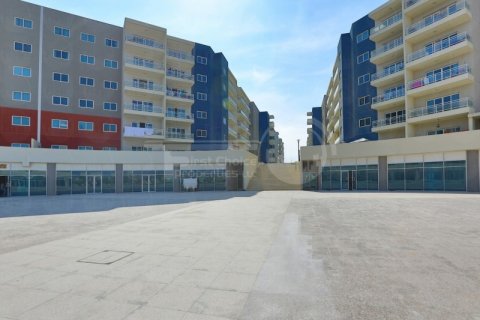 Apartemen di Al Reef, Abu Dhabi, UEA 3 kamar tidur, 144.9 m2 nomor 731261 - foto 17