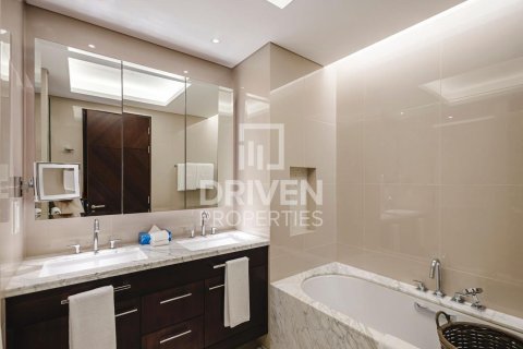 Apartament de vânzare în Downtown Dubai (Downtown Burj Dubai), Dubai, EAU 4 dormitoare, 235.7 mp.  №761615 - poză 17