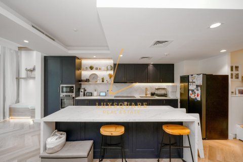 Villa til salg i Motor City, Dubai, UAE 3 soveværelser, 240 kvm № 765851 - foto 3