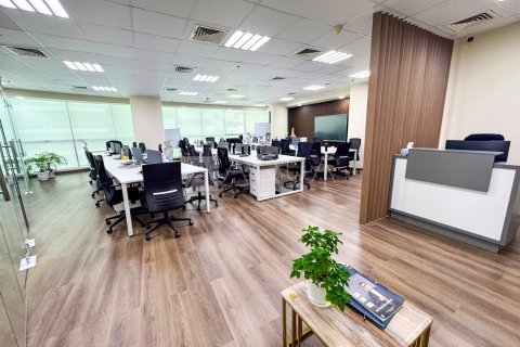 Barsha Heights (Tecom), Dubai, UAE의 임대용 사무실 136제곱미터 번호 765854 - 사진 2
