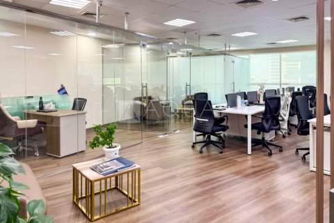 Barsha Heights (Tecom), Dubai, UAE의 임대용 사무실 136제곱미터 번호 765854 - 사진 3