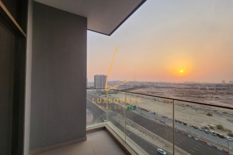 Al Furjan, Dubai, UAE의 임대용 아파트 침실 2개, 86제곱미터 번호 765848 - 사진 11