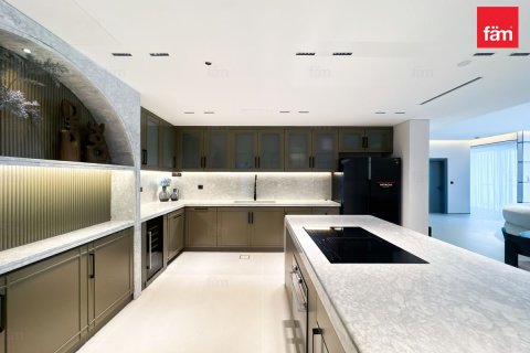 Huoneisto Business Bay, Dubai, Arabiemiraatit 2 makuuhuonetta, 203.9 m2 № 659308 - kuva 8