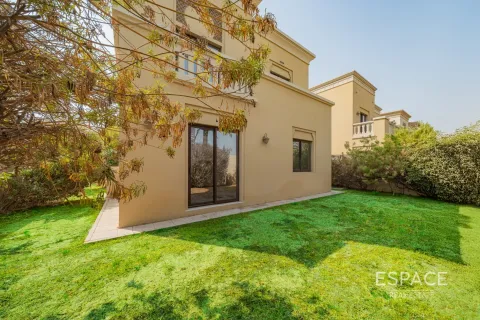 Villa till försäljning i Arabian Ranches 2, Dubai, UAE 3 sovrum, 292 kvm Nr. 649627 - fotografi 1