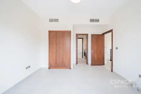Villa till försäljning i Arabian Ranches 2, Dubai, UAE 3 sovrum, 292 kvm Nr. 649627 - fotografi 9